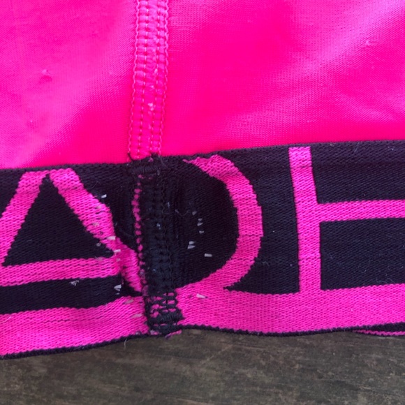 LAST CHANCE Under armour sports bra - Picture 3 of 7
